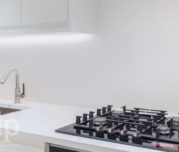 1 Bedroom Apartment, Carnaby Street, Soho, W1F - Photo 4