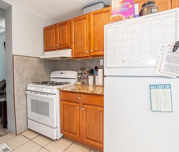 ** ALL INCLUSIVE ** 1 Bedroom Main Unit in St. Catharines!! - Photo 3