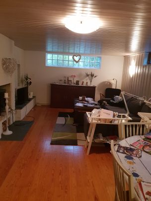 Håkan Månsgårdsvägen, Lindome - Photo 1