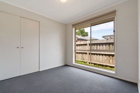 Spacious Family Home - Photo 5