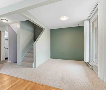 For Lease - 770 St. Andre Drive Unit# 16B, Orleans - Convent Glen a... - Photo 5