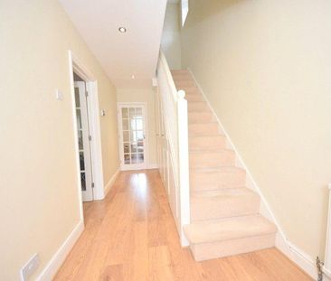 3 bedroom link detached house to rent - Photo 1