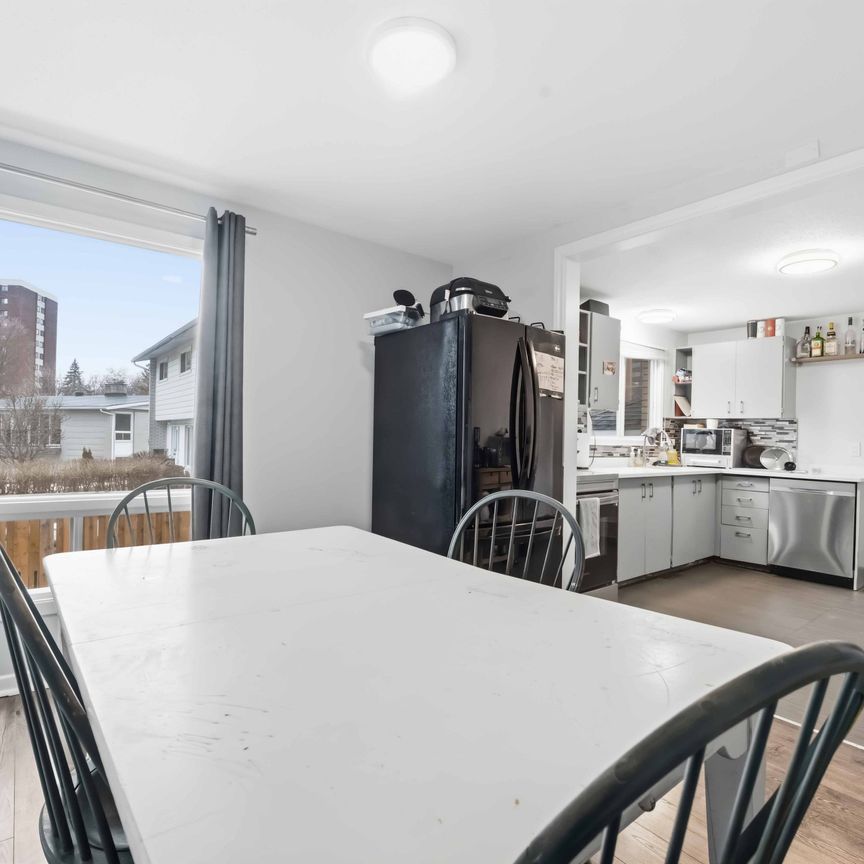 For Lease - 43 Southview Crescent, Cityview - Parkwoods Hills - Rideau Shore, Ontario - Photo 1