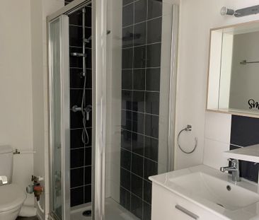 Location Appartement 2 pièces 42m² - Photo 3