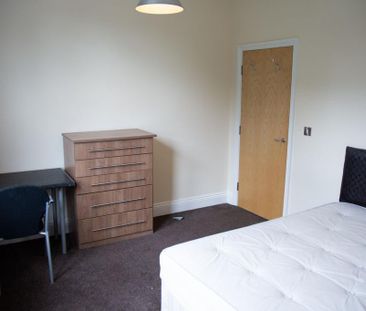 2 bedroom flat to rent - Photo 6
