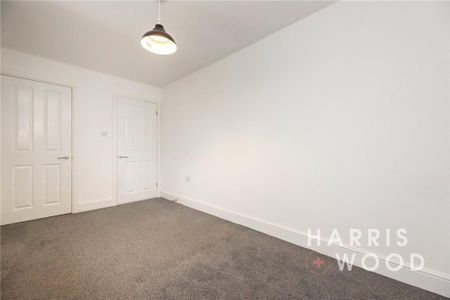 2 bedroom end of terrace house to rent - Photo 2