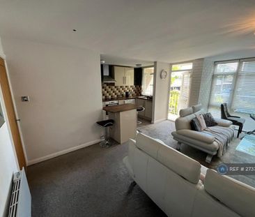 2 bedroom flat to rent - Photo 3