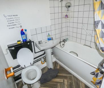 The Sanderlings, Ryhope , Sunderland, Tyne and Wear, SR2 0NU - Photo 4