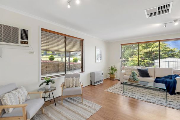 THREE BEDROOM HOME WITH GREAT OUTDOOR LIVING SPACE - Photo 1