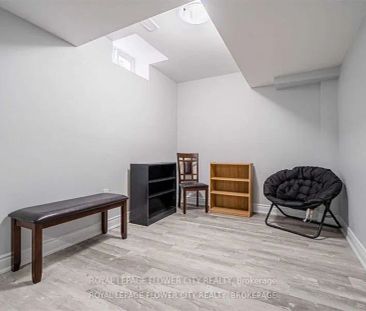 116 Muirland Crescent #Basement - Photo 3