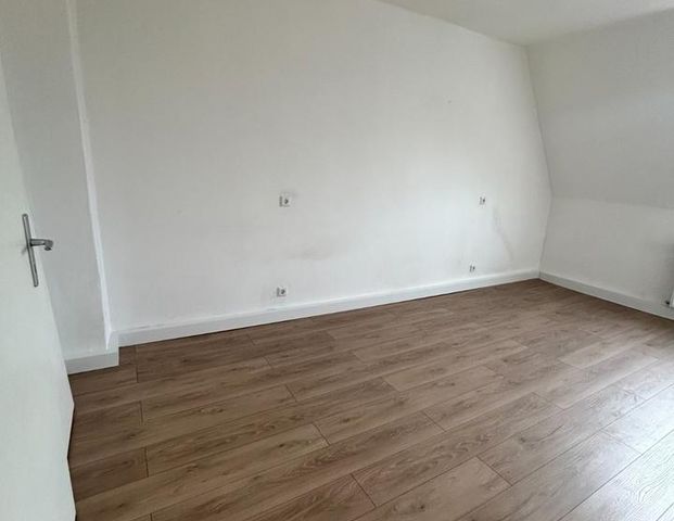 Erstbezug nach Sanierung – moderne 3,5-Zimmer-Stadtwohnung in Dor - Photo 1