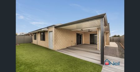 BYFORD - 4x2 - SENSATIONAL FAMILY HOME! - Photo 2