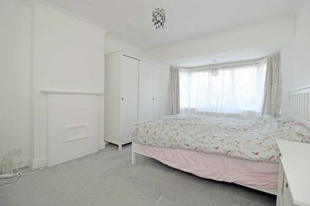 Princes Gardens, Acton, W3 - Photo 3