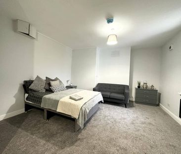 4 bedroom house share to rent - Photo 3