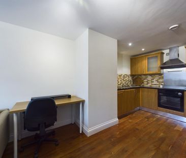 1 bedroom flat to rent - Photo 6