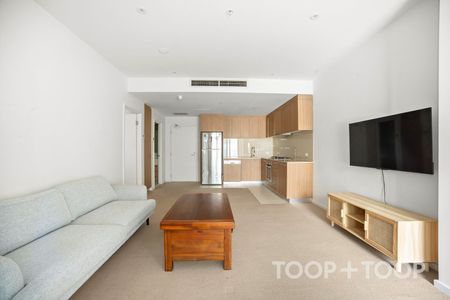 City Apartment Living - Photo 2