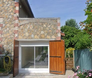 Location Appartement 1 pièce 20m² STE GENEVIEVE DES BOIS 91700 - Photo 2