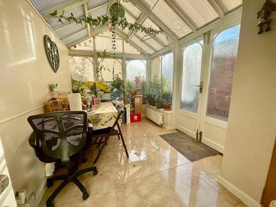 Stornaway Road, Slough, SL3 - Photo 1