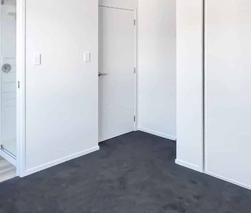 Spacious 4 Bedroom in Acland Park - Photo 5