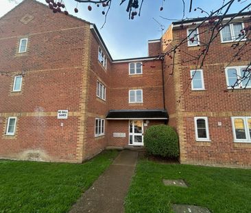 REDFORD CLOSE, FELTHAM - Photo 1