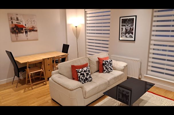 2 Bed Flat, Essex Road, N1 - Photo 1