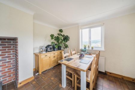 4 bedroom House To Let - Photo 3