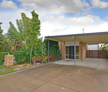 Dual Living 4 Bed 2 Bath - Photo 6