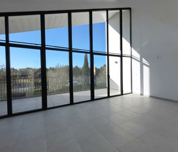 Location Appartement 3 pièces 86m² AIX EN PROVENCE 13100 - Photo 4