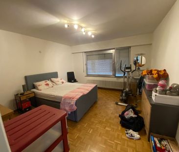 Gezellig gelijkvloers appartement met 2 slaapkamers en ingerichte dressing - Foto 3