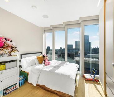 2 Bed Flat, International Way, E20 - Photo 3