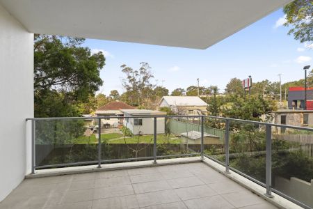2 bedroom apartment in popular Asquith building - Photo 3