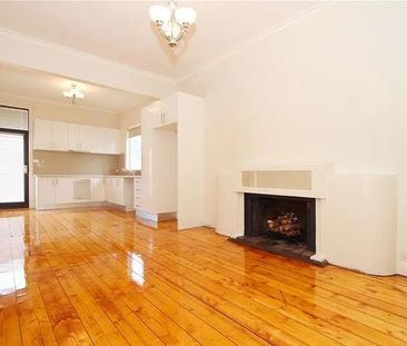 1/7 Lane Crescent, Reservoir VIC 3073 - Photo 2