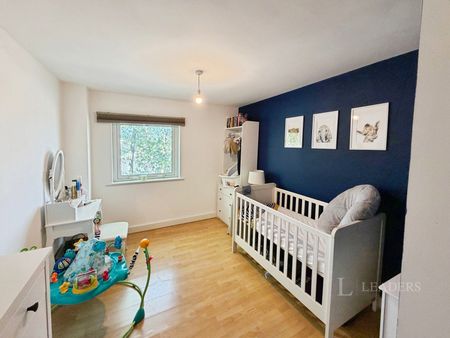 2 bedroom apartment to rent Channel Way, Southampton, Hampshire, SO14 - Photo 4