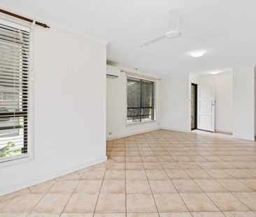 Family Home with air conditioning - Photo 5