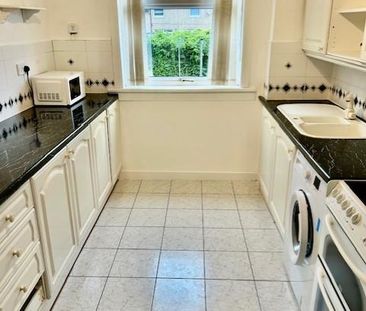 2 bedroom maisonette to rent - Photo 5