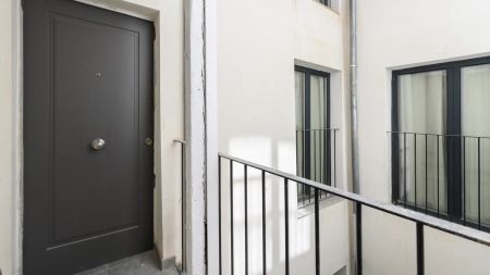 1-bedroom apartment for rent in Embajadores, all bills included - Foto 2