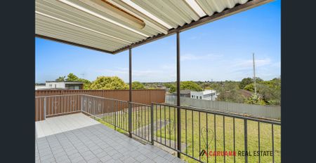 Spacious family home in a quiet street - Photo 2