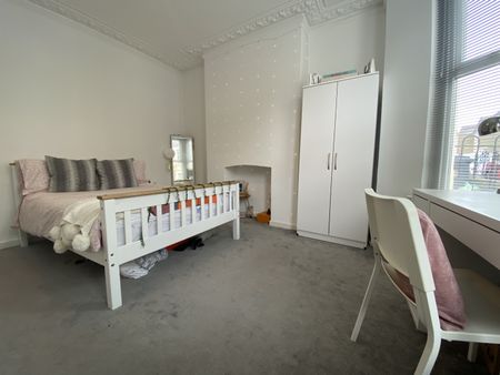 Mackintosh Place, Roath - Photo 5