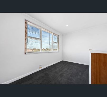 26 Club Drive, Shearwater, Tas 7307 - Photo 3