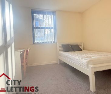 7 Bedroom Flat - Photo 4