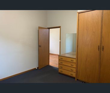 2/100 Turnbull Street, Hamilton, NSW 2303 - Photo 1