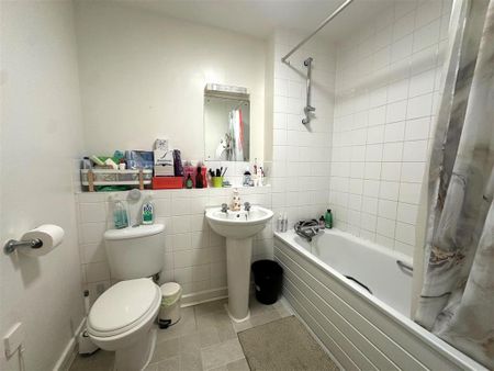 2 bedroom flat to rent - Photo 5