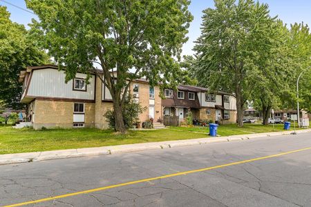 241-323 Rue Blue Haven, Montréal, QC - Photo 4