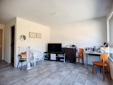 Sion, appartement de 2 pièces au coeur de St-Guérin, proche du centre-ville - Photo 2