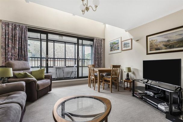 The Plains, Totnes - Photo 1