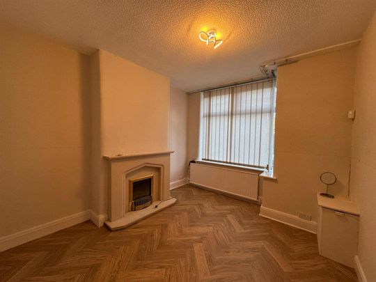 Bird Hall Lane, Stockport SK3, London - Photo 1