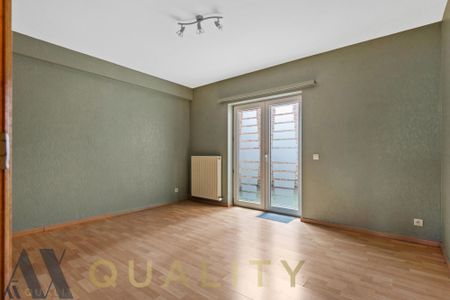 Nabij het station van D'monde gel., gelijkvl. 3 slpk-app. met 2 badk. en gar. - Foto 3