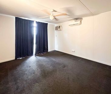 17 Tait Street, Kelso QLD 4815 - House For Rent | Domain - Photo 4