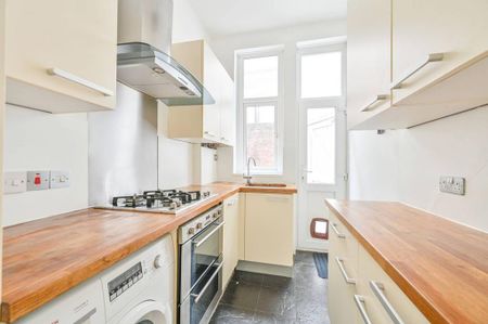 1 bedroom flat to rent - Photo 4
