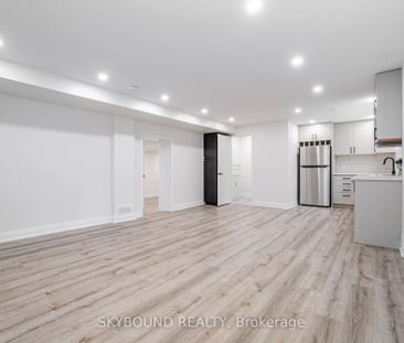 For Lease - 129 Milton Street, Toronto, Ontario - Photo 4